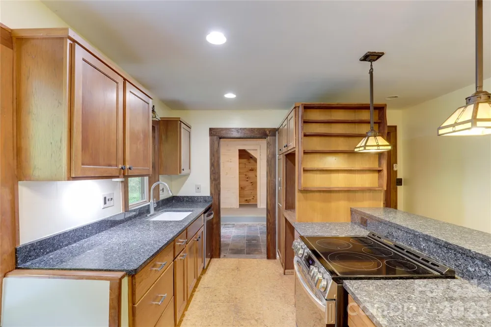 435 Mountain Cove Road Marshall, NC 28753