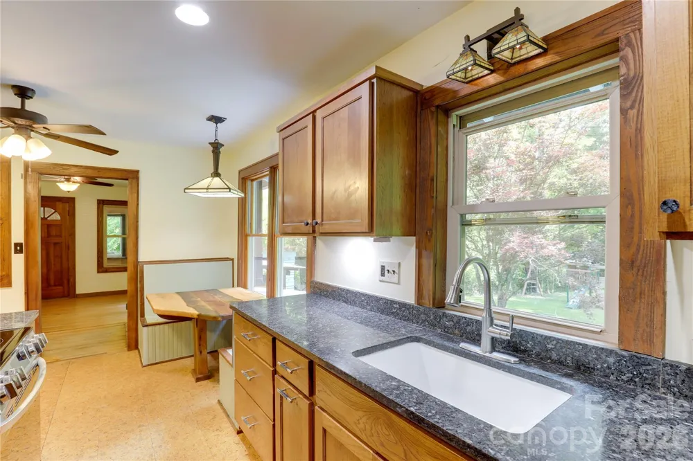 435 Mountain Cove Road Marshall, NC 28753