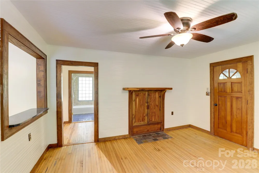 435 Mountain Cove Road Marshall, NC 28753