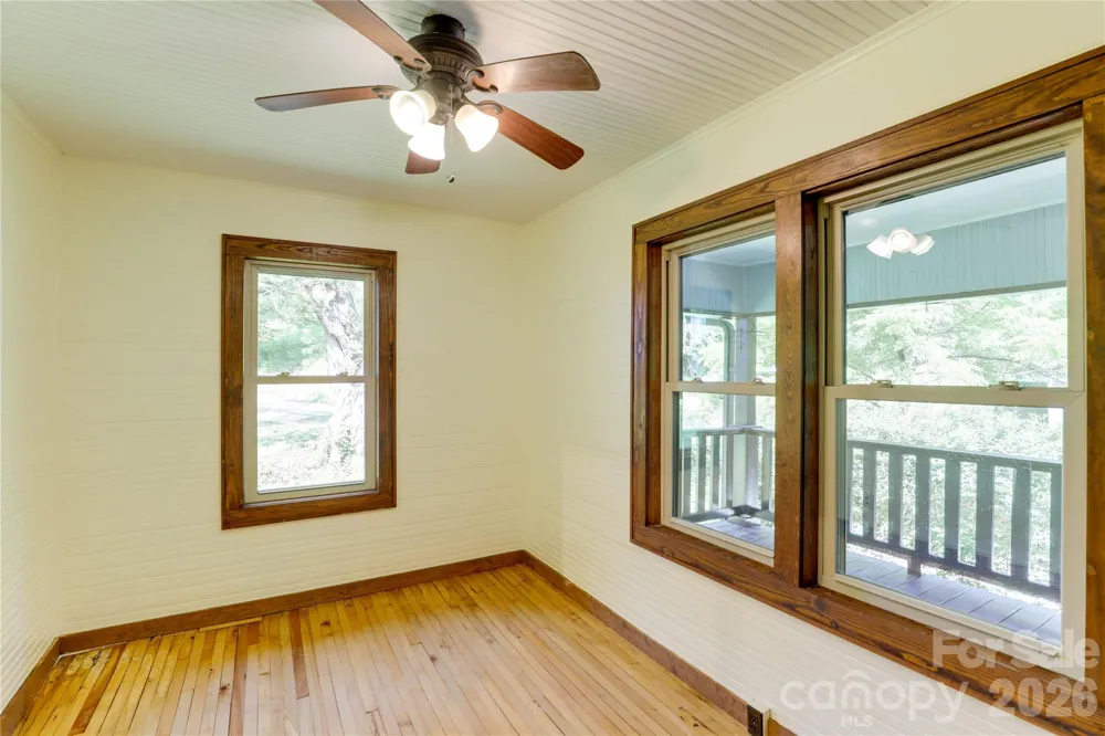 435 Mountain Cove Road Marshall, NC 28753