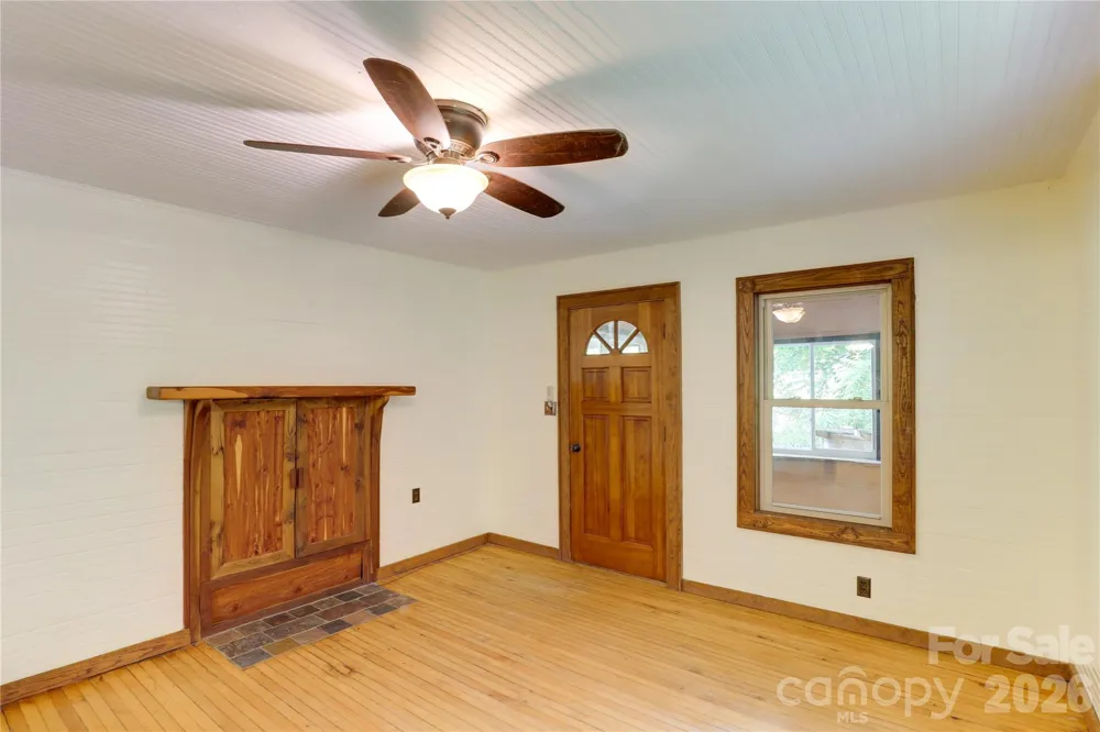 435 Mountain Cove Road Marshall, NC 28753