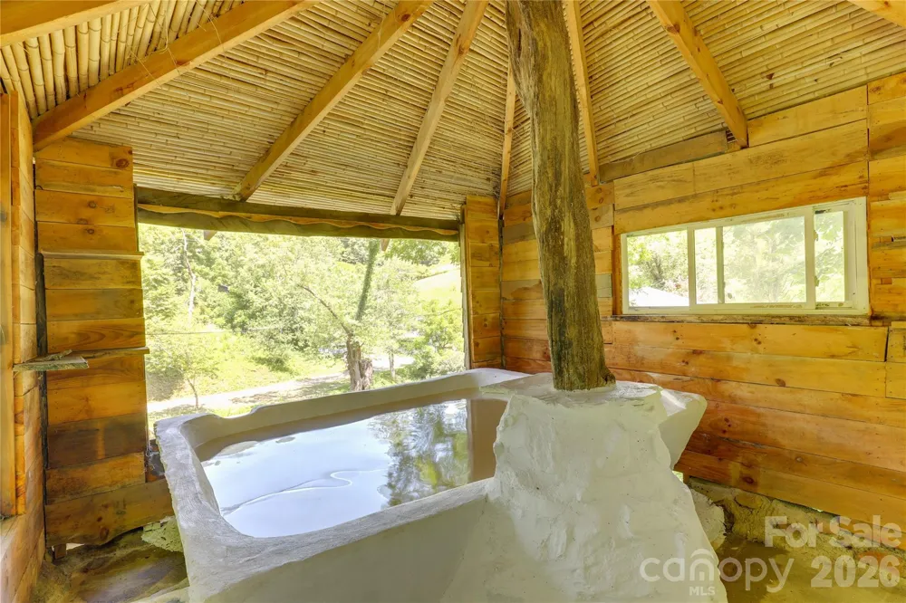 435 Mountain Cove Road Marshall, NC 28753
