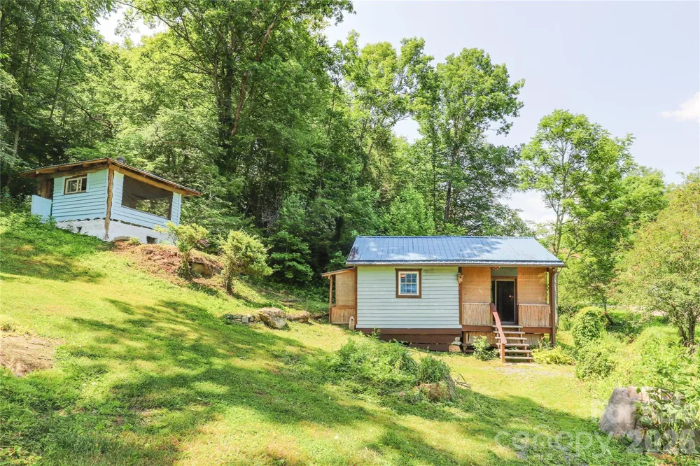 435 Mountain Cove Road Marshall, NC 28753