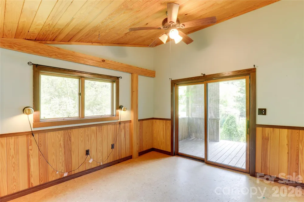 435 Mountain Cove Road Marshall, NC 28753