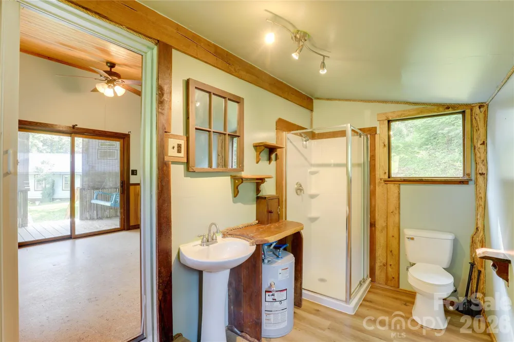 435 Mountain Cove Road Marshall, NC 28753
