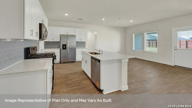 383 Kolbo Crossing Cove Lockhart, TX 78644
