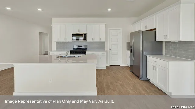 383 Kolbo Crossing Cove Lockhart, TX 78644