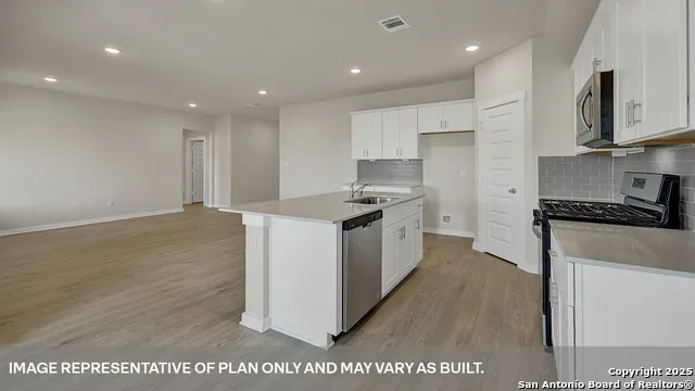 499 Kolbo Crossing Cove Lockhart, TX 78644