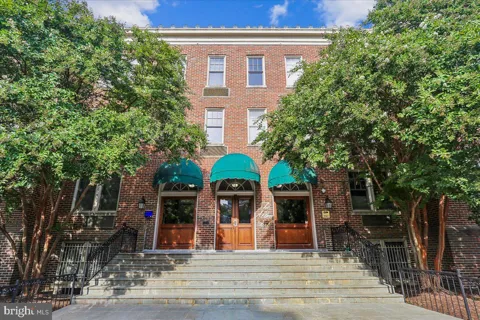 2410 20TH STREET NW #208