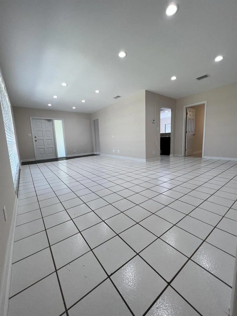 499 W Conference Drive Boca Raton, FL 33486