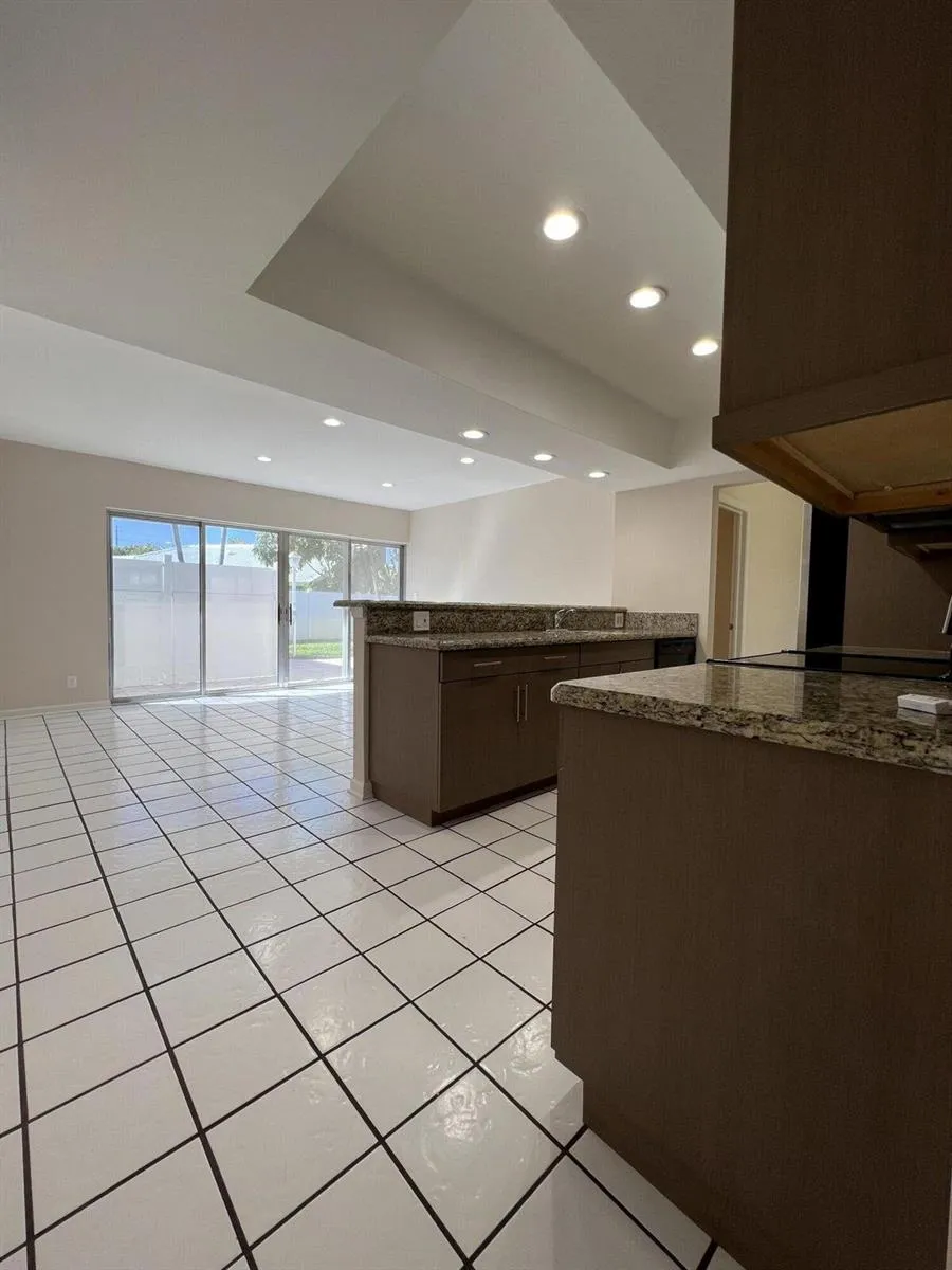 499 W Conference Drive Boca Raton, FL 33486