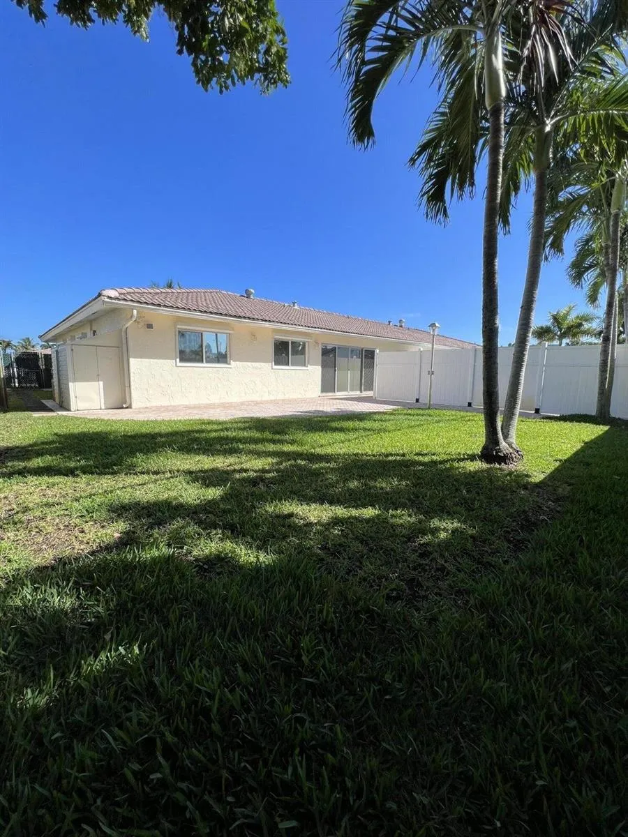 499 W Conference Drive Boca Raton, FL 33486