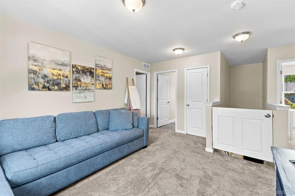 435 Old Farm Lane Lapeer City, MI 48446