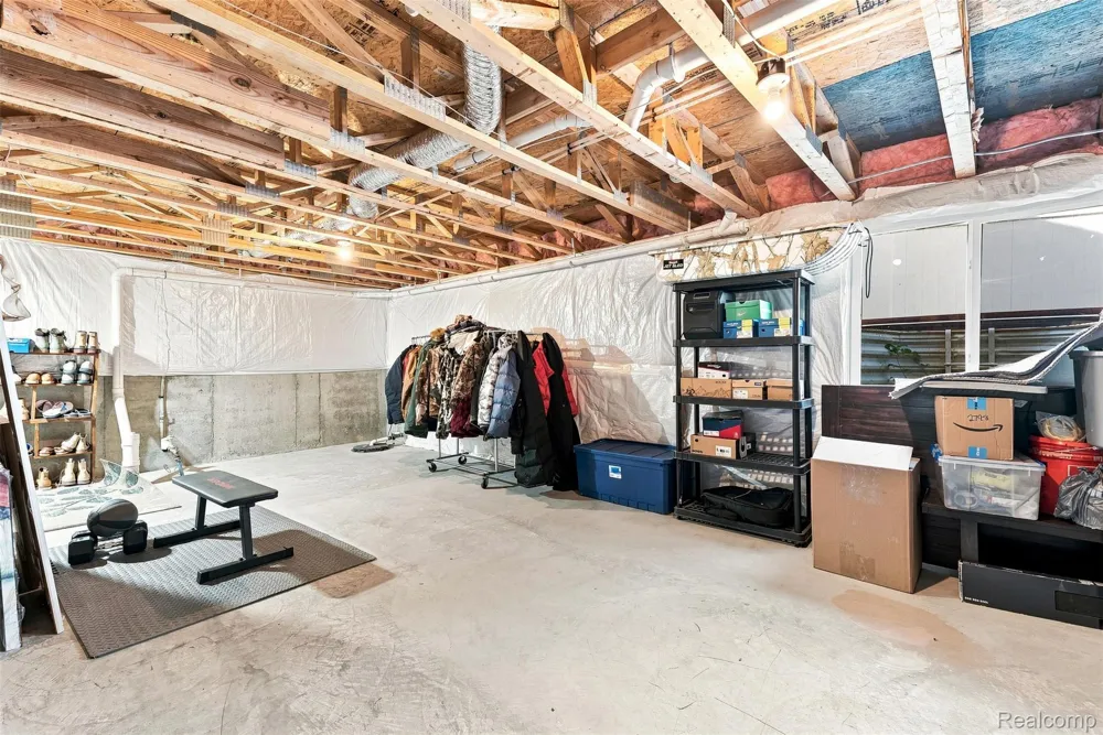435 Old Farm Lane Lapeer City, MI 48446