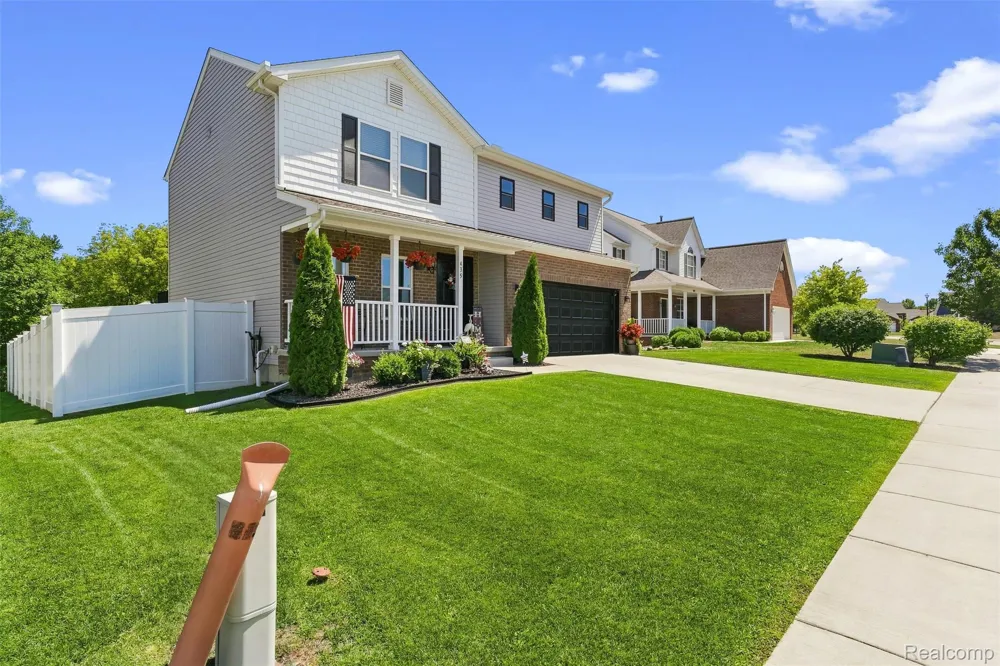 435 Old Farm Lane Lapeer City, MI 48446