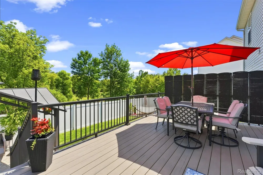 435 Old Farm Lane Lapeer City, MI 48446