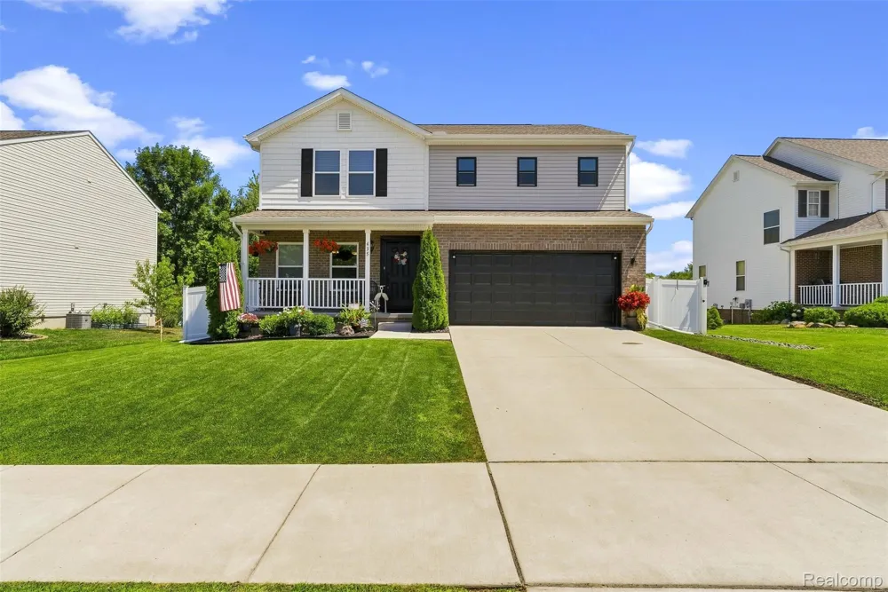435 Old Farm Lane Lapeer City, MI 48446