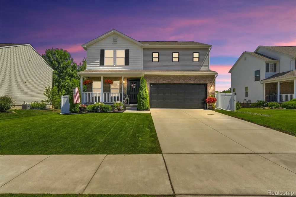 435 Old Farm Lane Lapeer City, MI 48446