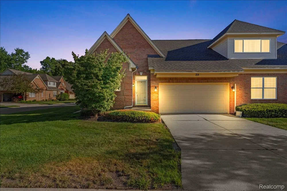48840 Stonebriar Drive Canton Charter Township, MI 48188