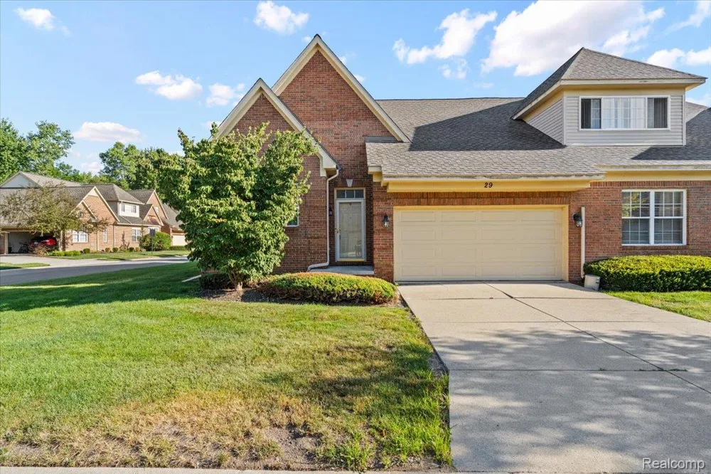 48840 Stonebriar Drive Canton Charter Township, MI 48188