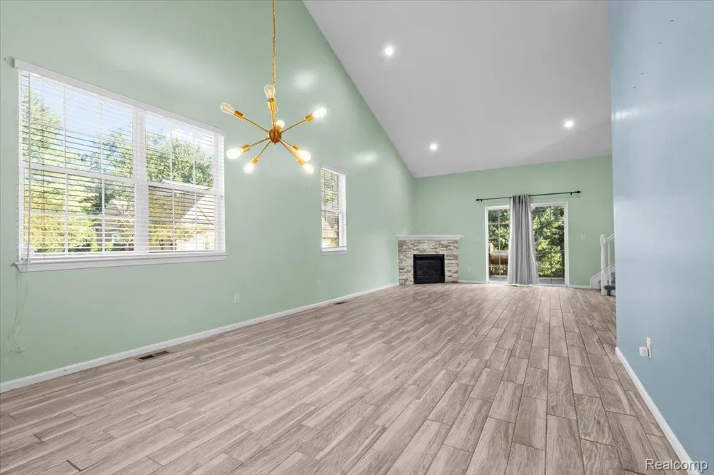 48840 Stonebriar Drive Canton Charter Township, MI 48188