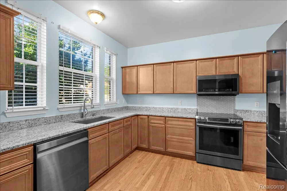 48840 Stonebriar Drive Canton Charter Township, MI 48188