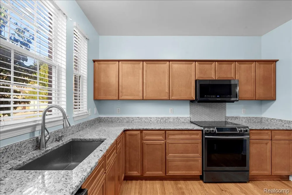 48840 Stonebriar Drive Canton Charter Township, MI 48188