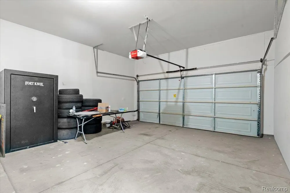 48840 Stonebriar Drive Canton Charter Township, MI 48188