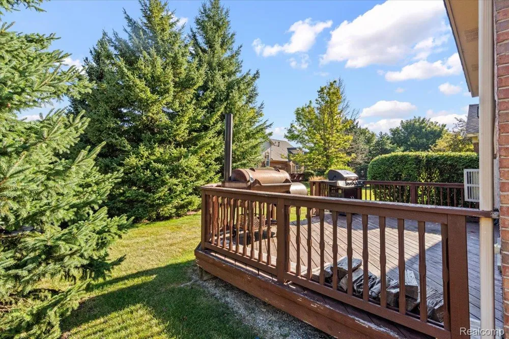 48840 Stonebriar Drive Canton Charter Township, MI 48188