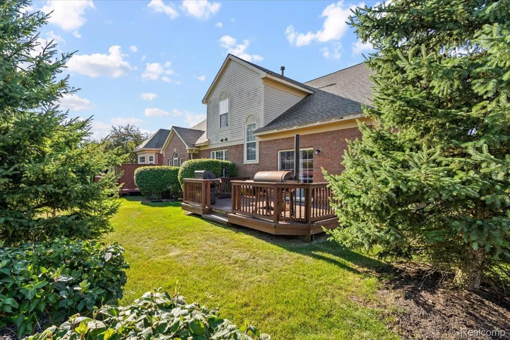 48840 Stonebriar Drive Canton Charter Township, MI 48188