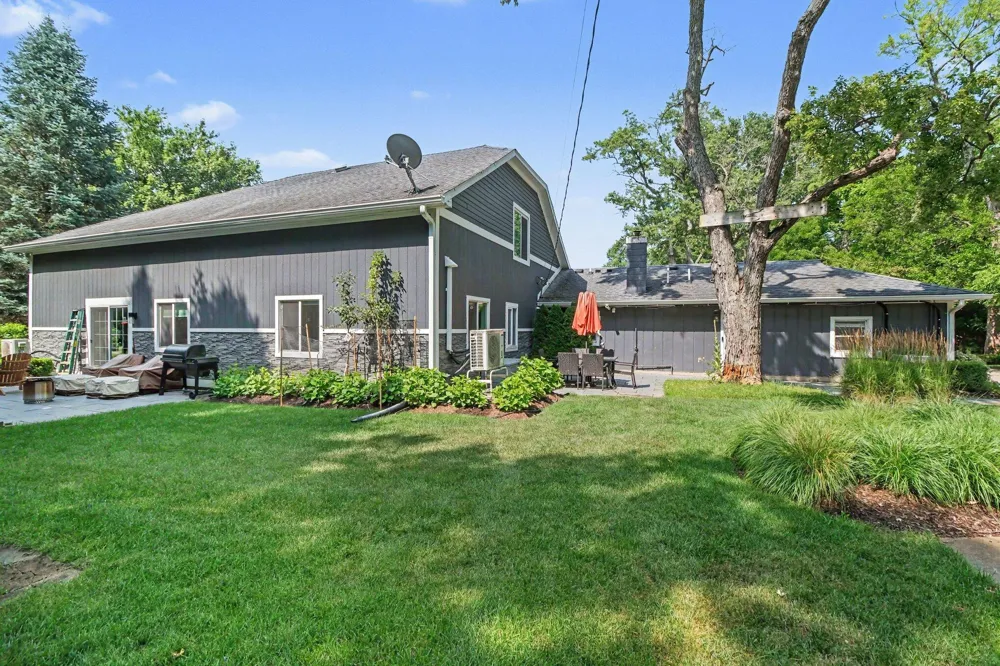 5675 Carlburt Street West Bloomfield Charter Township, MI 48322