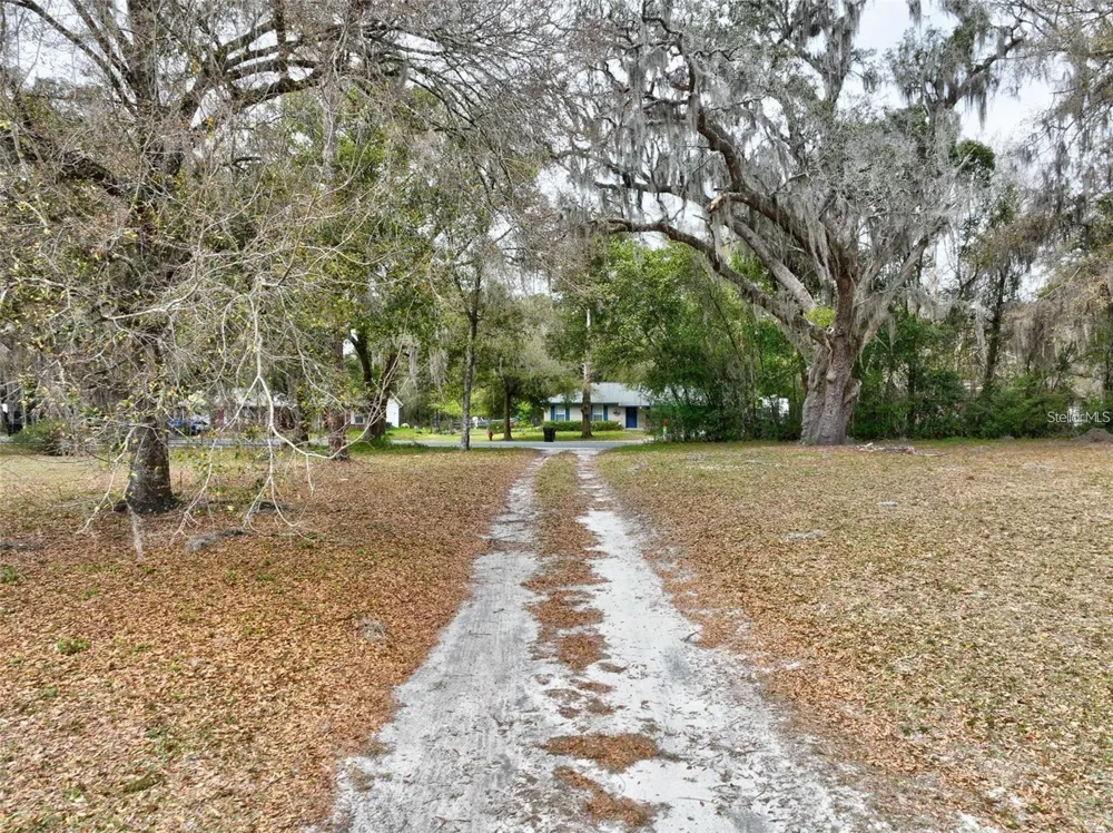 420 COURT STREET Bronson, FL 32621