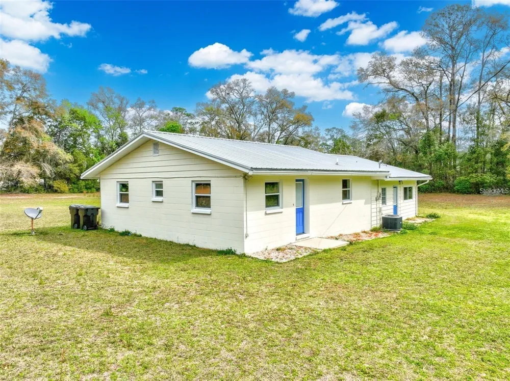 420 COURT STREET Bronson, FL 32621