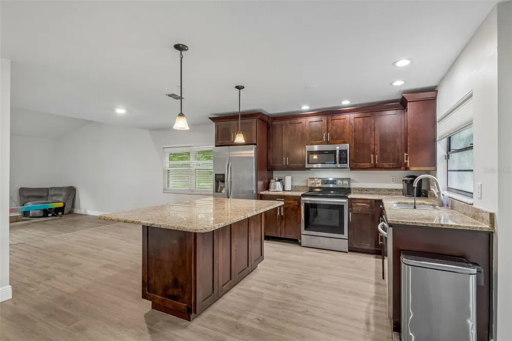 16507 CRANWOOD PLACE Tampa, FL 33618