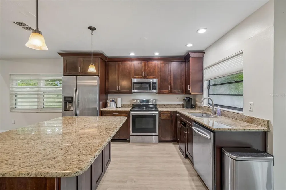 16507 CRANWOOD PLACE Tampa, FL 33618