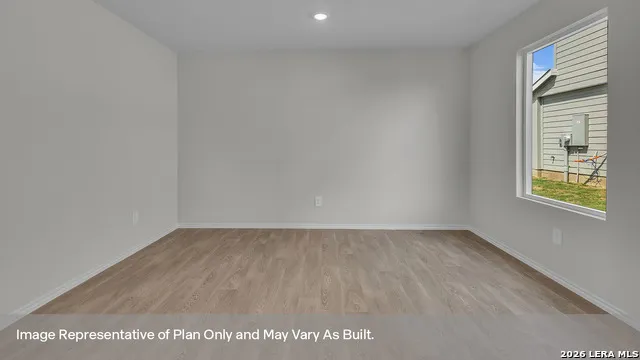 306 Windflower Cove Luling, TX 78648