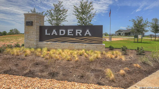 306 Windflower Cove Luling, TX 78648