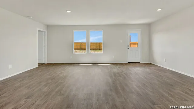 2123 Windflower Lane Luling, TX 78648