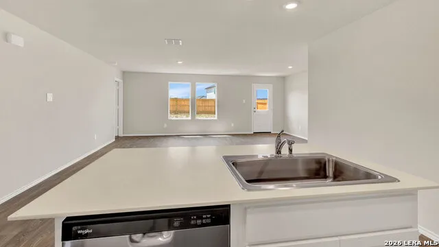 2123 Windflower Lane Luling, TX 78648