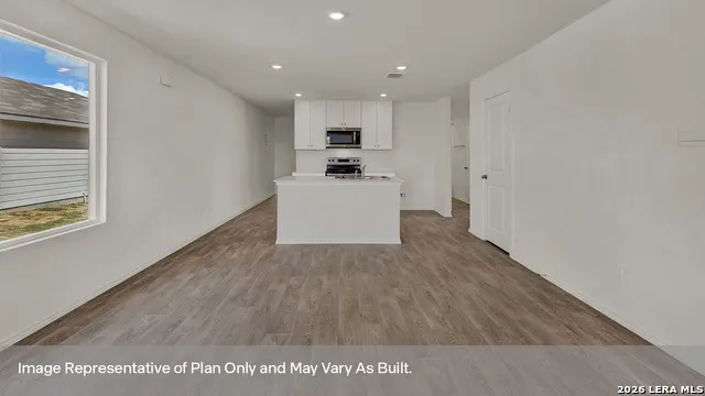 2308 Red Bird Trace Lockhart, TX 78644