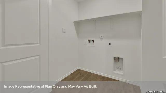2308 Red Bird Trace Lockhart, TX 78644