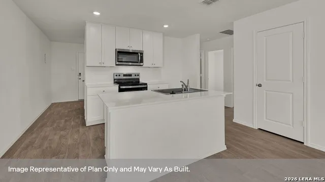 2308 Red Bird Trace Lockhart, TX 78644