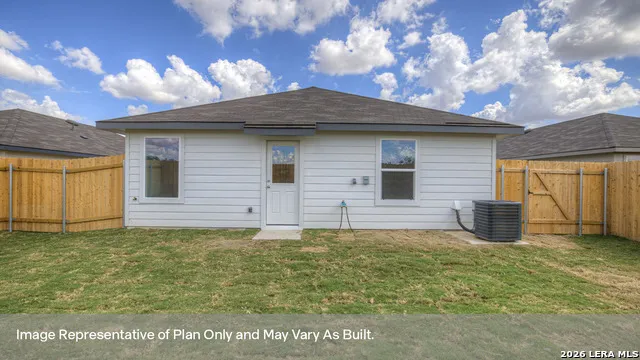 2309 Red Bird Trace Lockhart, TX 78644