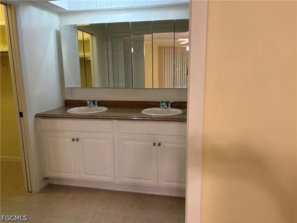 Eichen Circle E Fort Myers, FL 33919