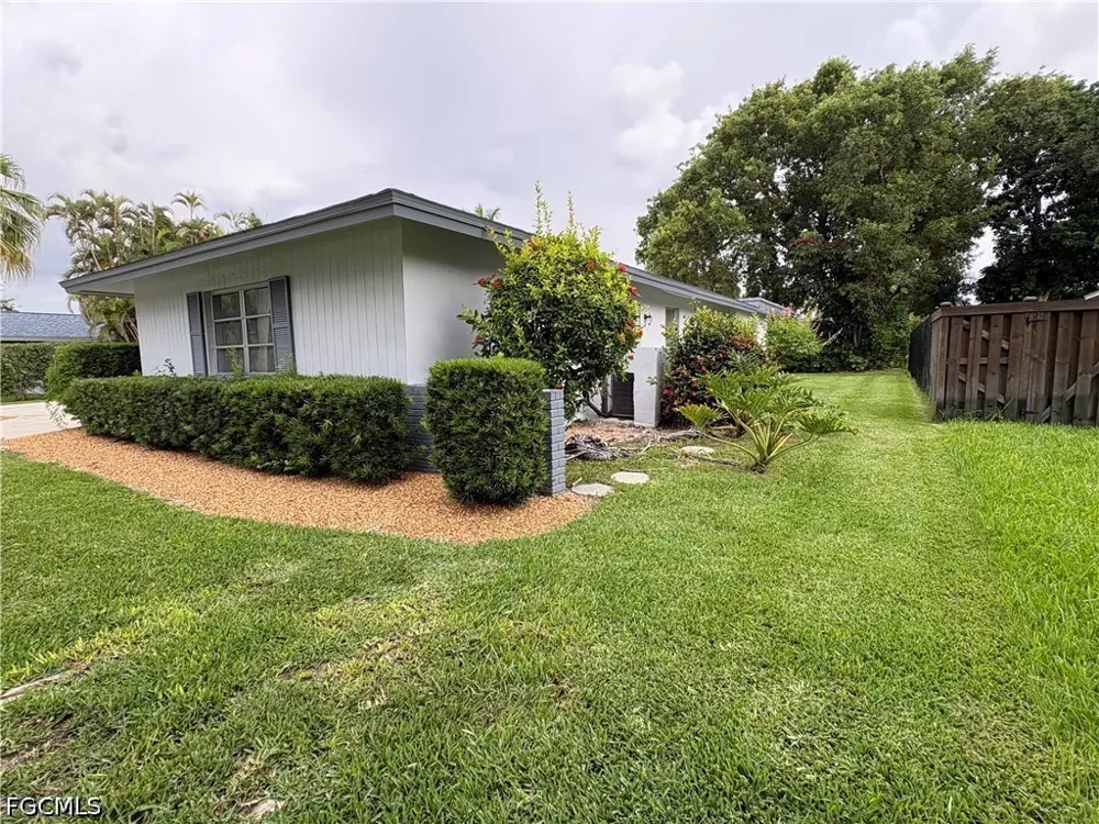 Eichen Circle E Fort Myers, FL 33919