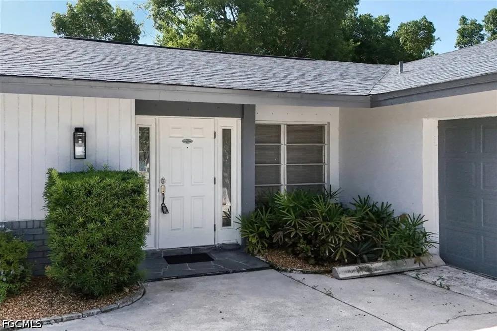 Eichen Circle E Fort Myers, FL 33919