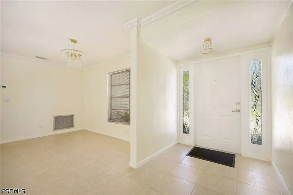 Eichen Circle E Fort Myers, FL 33919