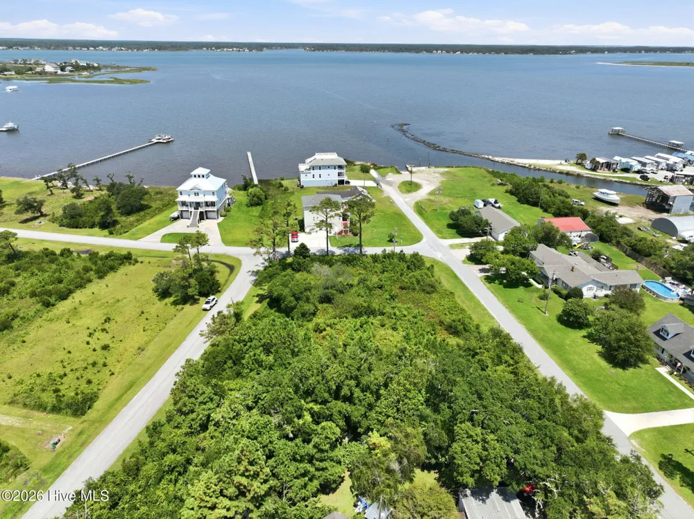 162 Westbay Circle Harkers Island, NC 28531