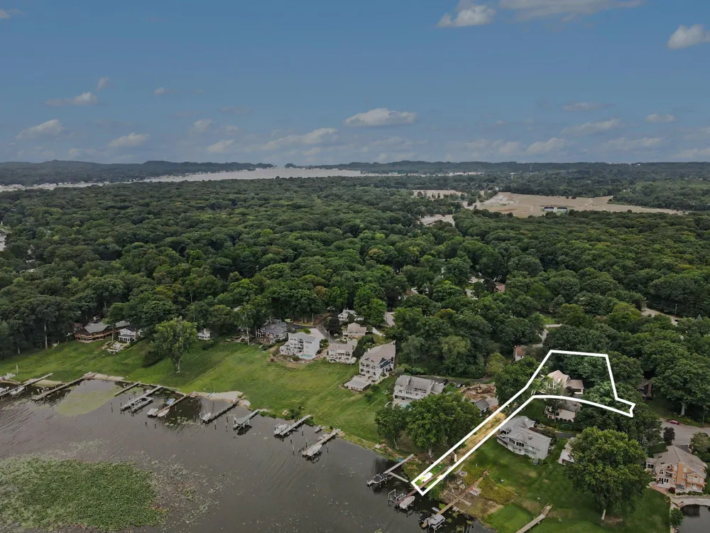 46 Counts Cove Court Holland, MI 49424