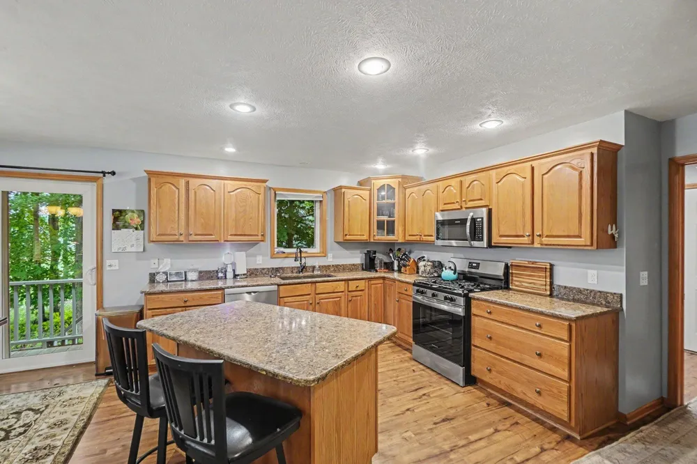 9712 Fawn Lake Drive Stanwood, MI 49346
